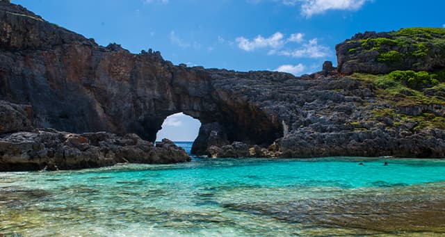 父島