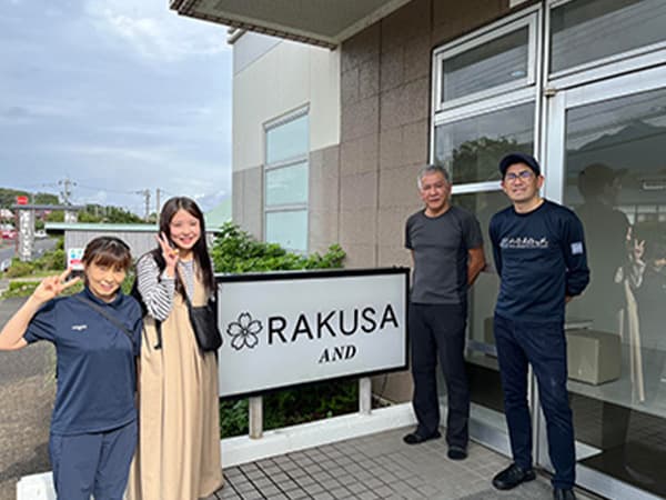 現地デスクの
徹底サポート