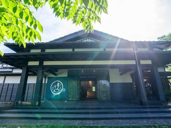 宿・フライトの

組み合わせ自由自在