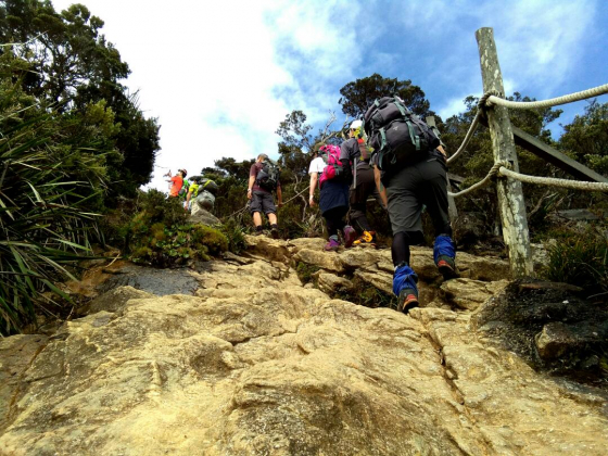 登山イメージ